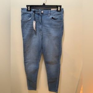 Forever 21-HIGH RISE SKINNY JEANS  (light denim)